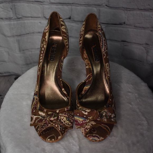 UnListed Heels - Picture 3 of 6